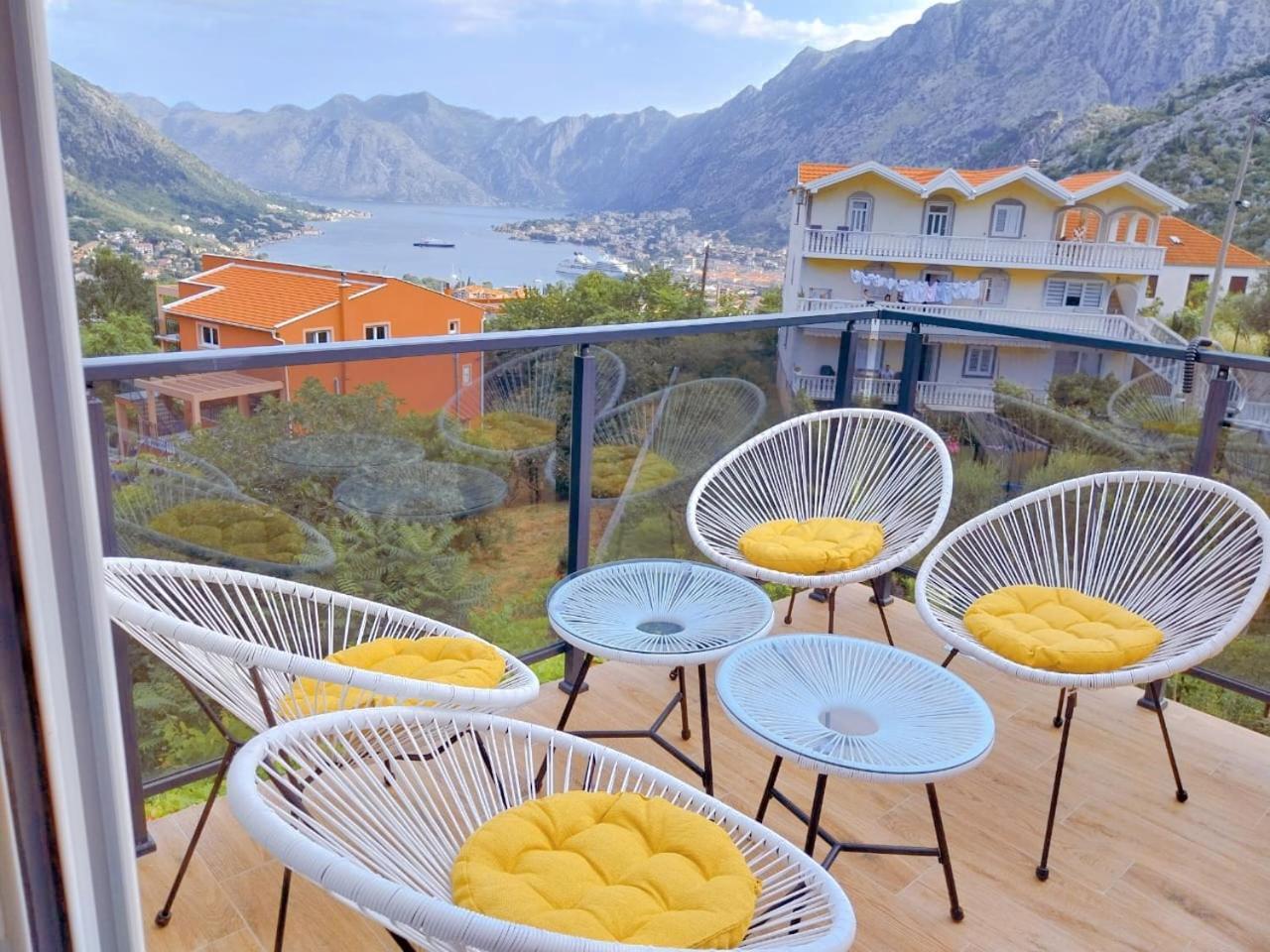 Apartment Dora Kotor Extérieur photo